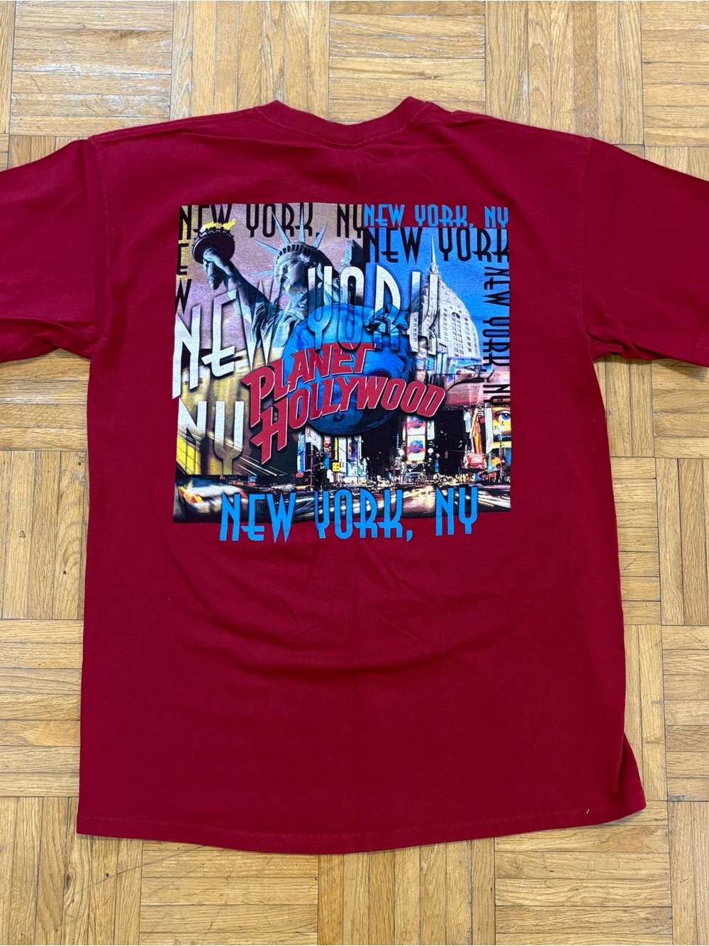 1998 Planet Hollywood New York City Graphic Shirt